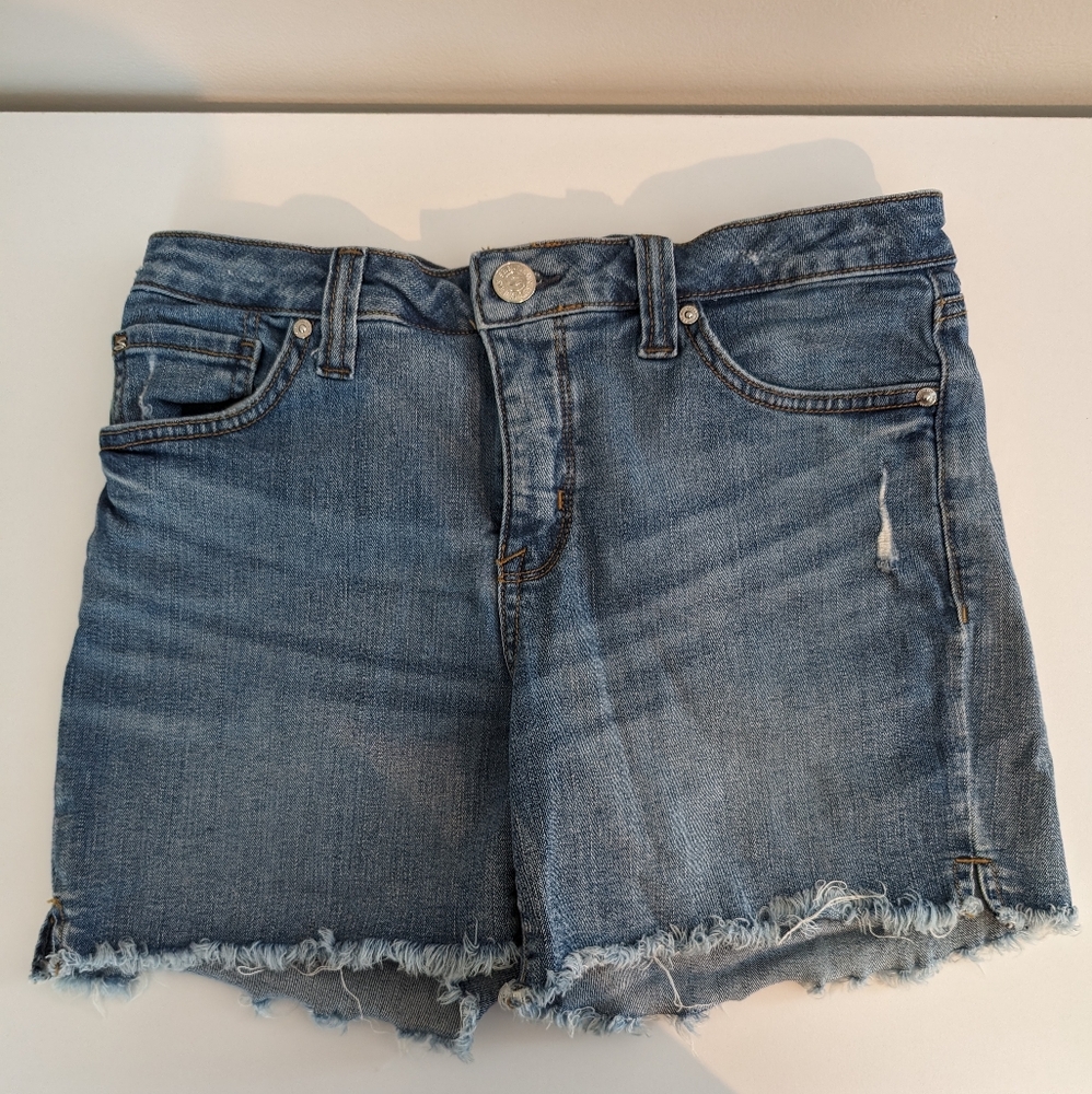Women's distressed shorts